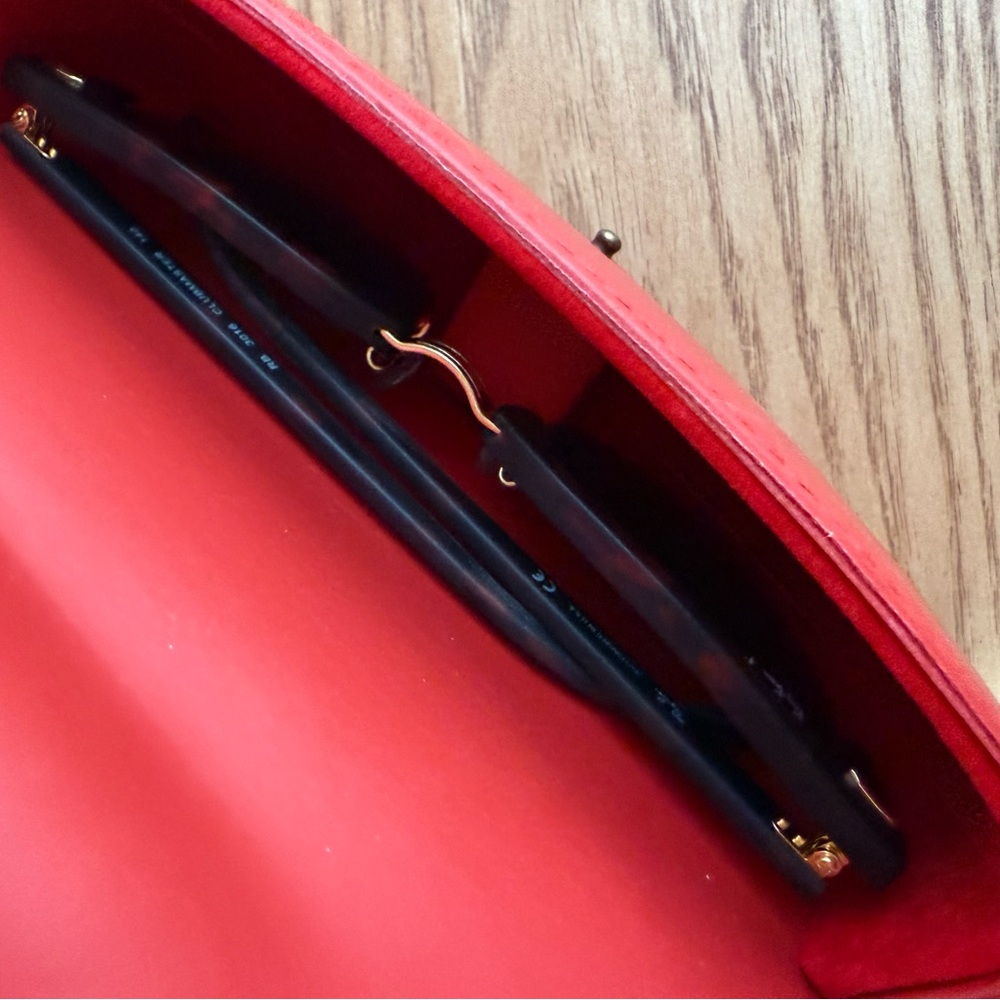 Raybans Clubmaster Reverse Sunglasses - Picture 4 of 5